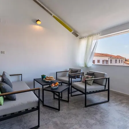 Apartments Lota On Top Location Supetar Exterior photo