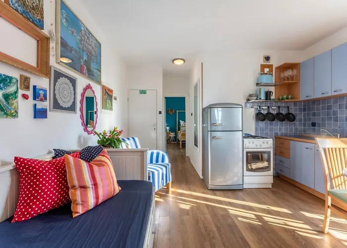 Apartments Lota On Top Location